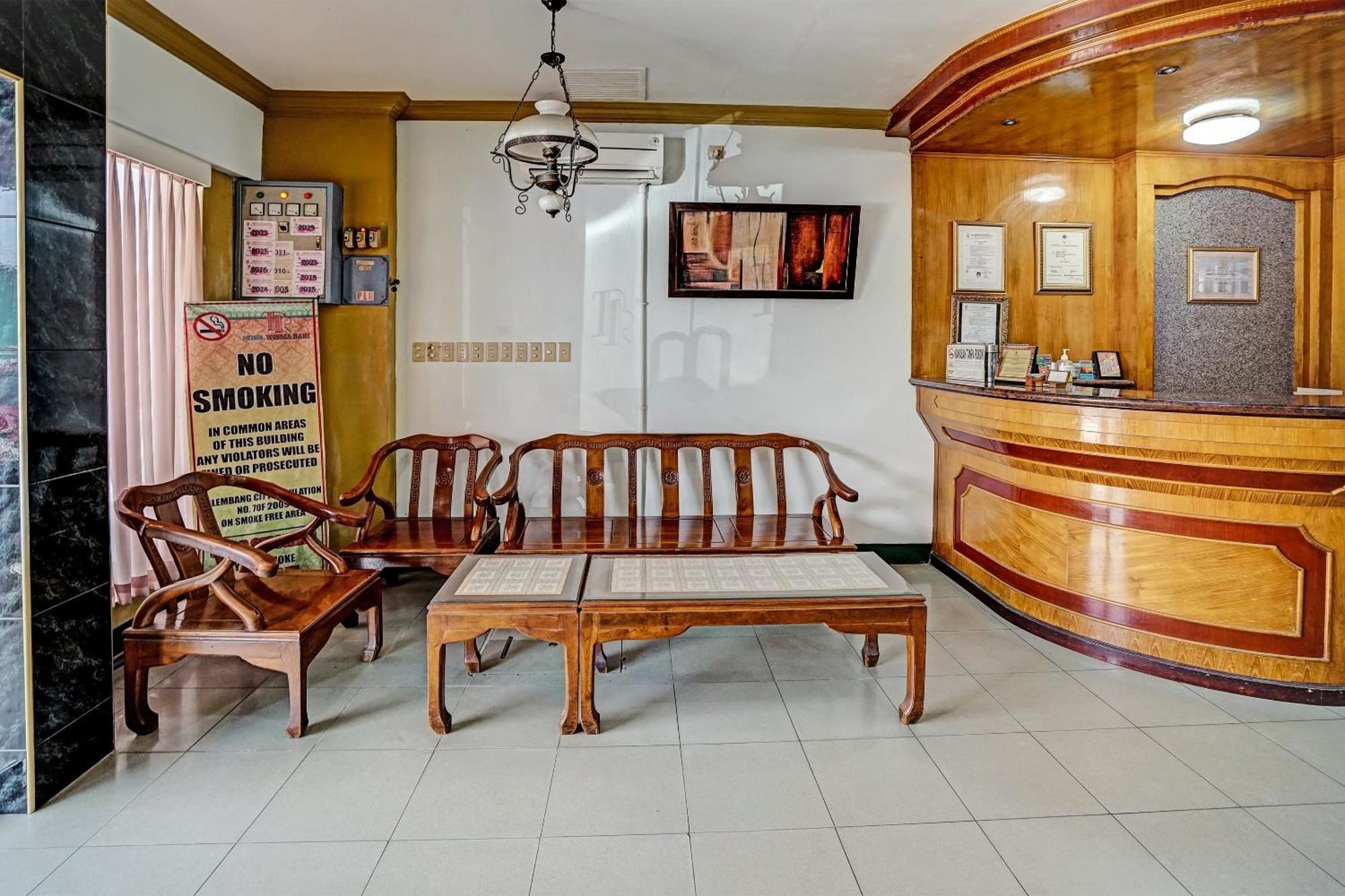Super Oyo 91805 Hotel Wisma Bari Palembang Exterior photo
