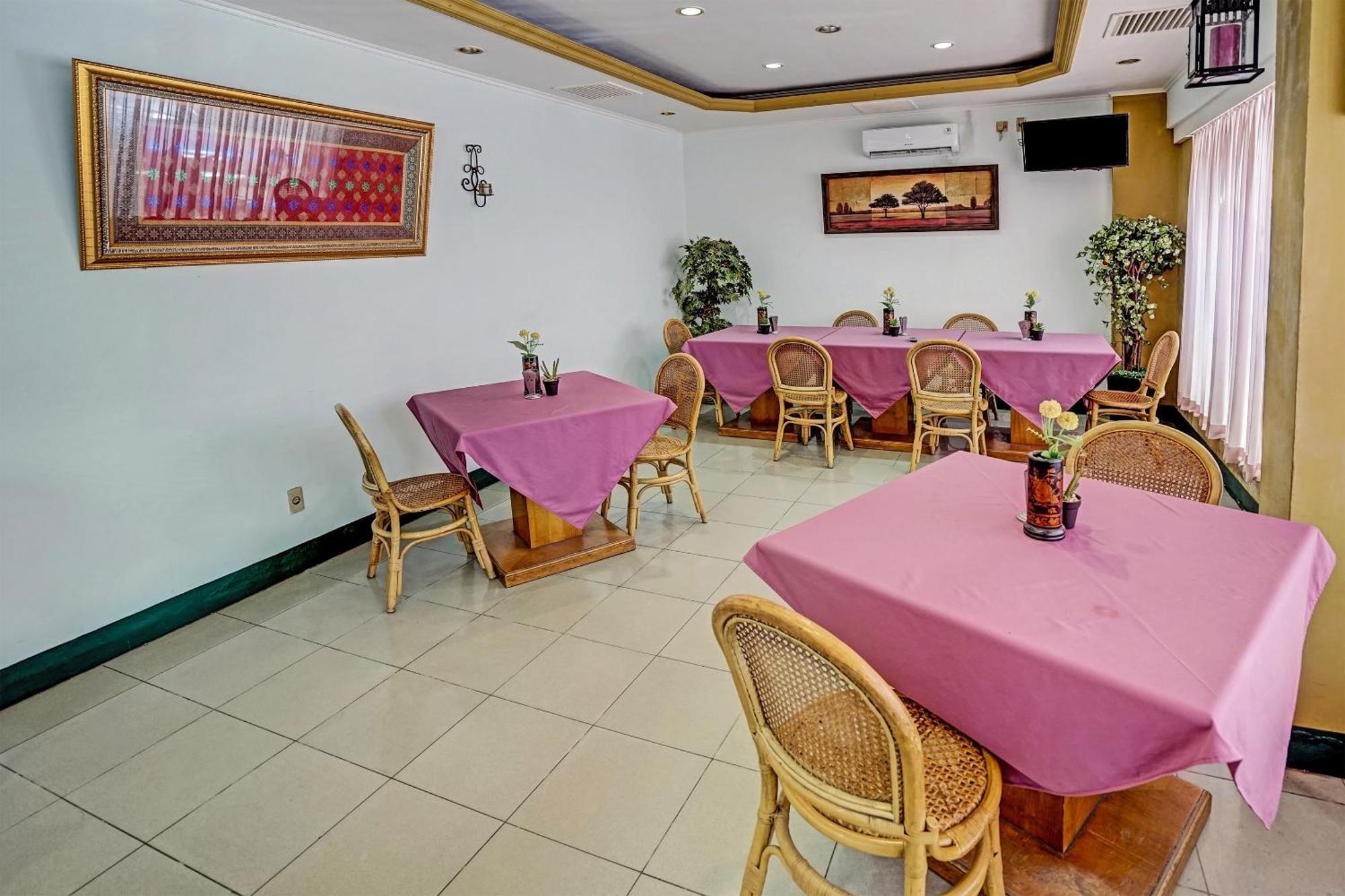Super Oyo 91805 Hotel Wisma Bari Palembang Exterior photo