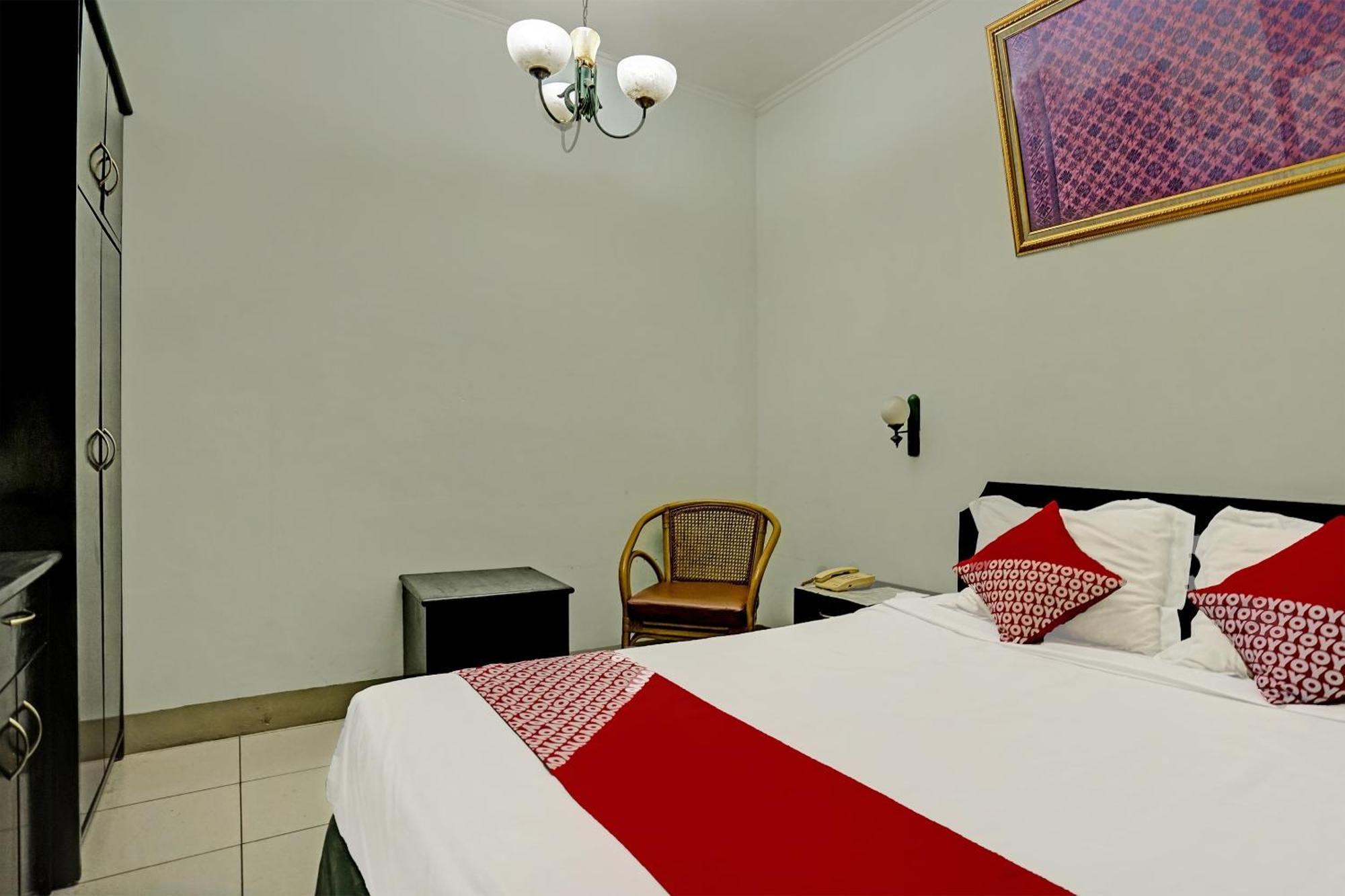 Super Oyo 91805 Hotel Wisma Bari Palembang Exterior photo
