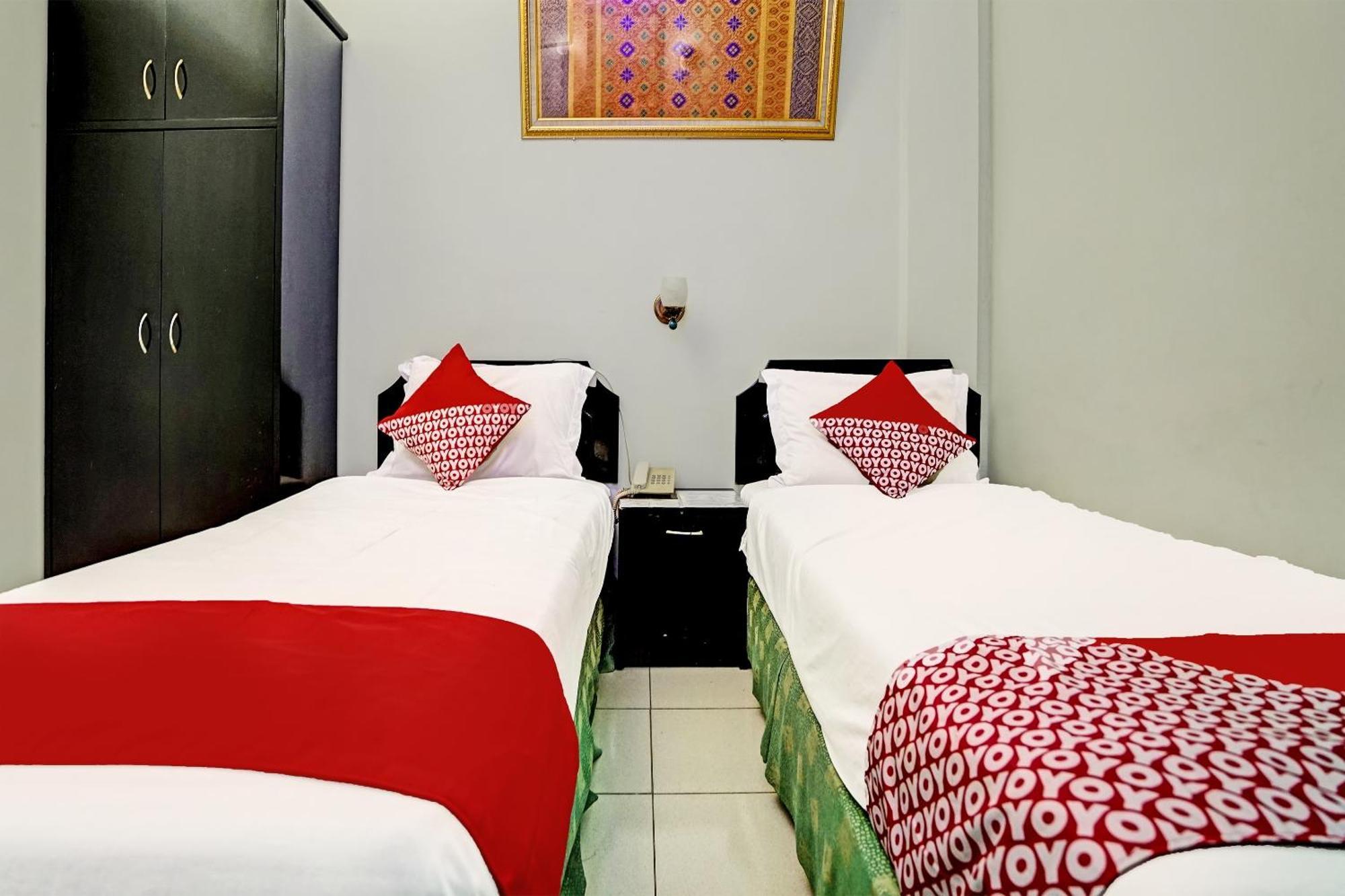 Super Oyo 91805 Hotel Wisma Bari Palembang Exterior photo